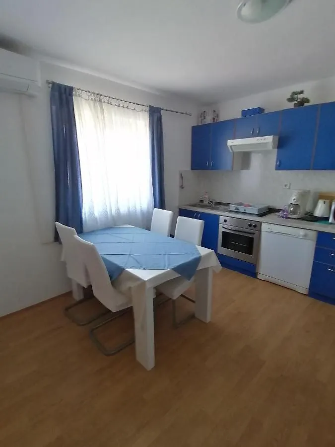 Apartment Lopar 5019A Croatia