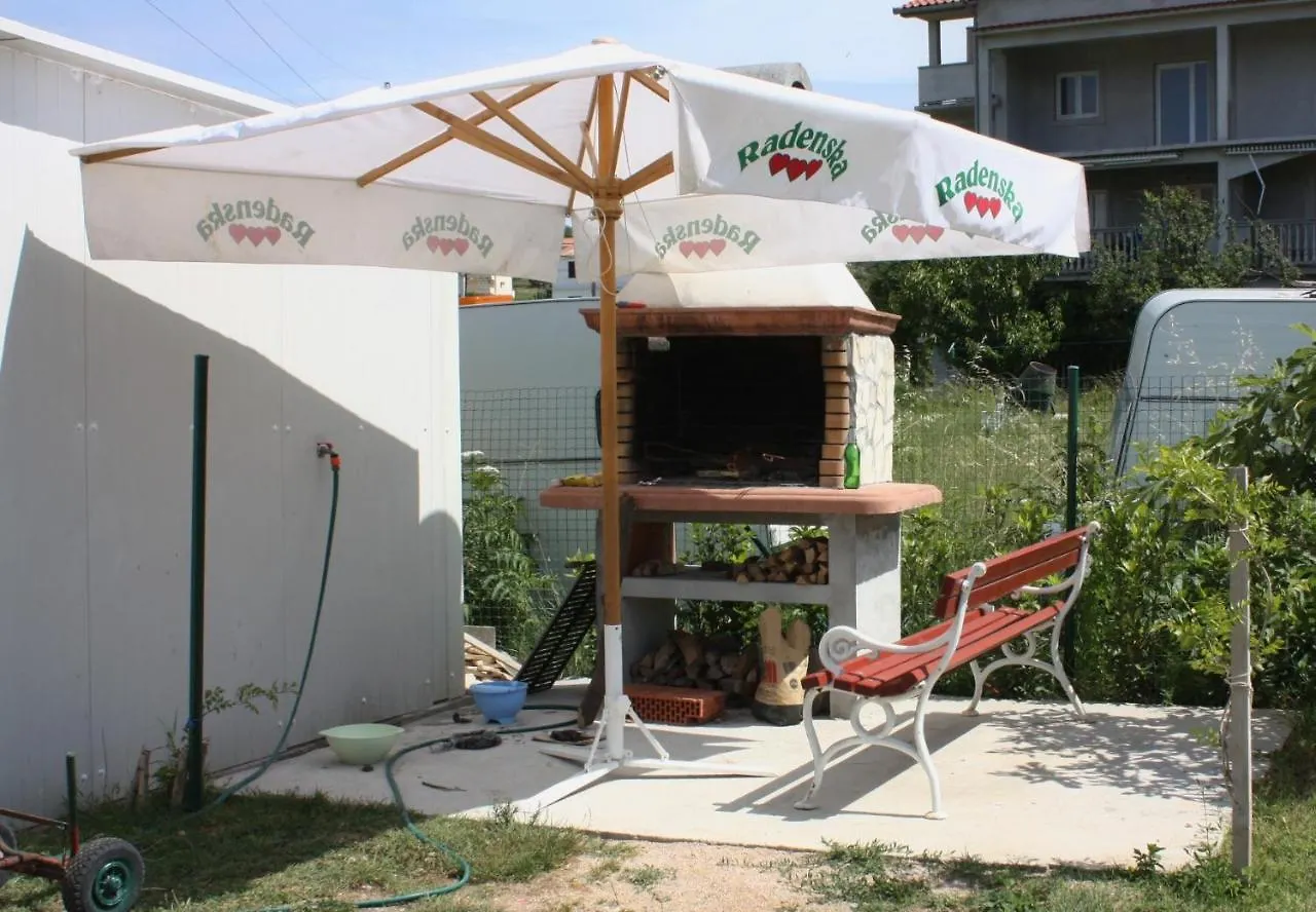 Apartment Lopar 5019A 0*,  Croatia